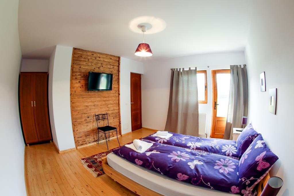 Landhaus Bed&Breakfast Vişeu de Sus Kamer foto