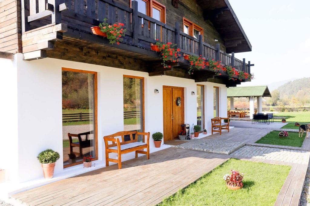 Landhaus Bed&Breakfast Vişeu de Sus Buitenkant foto